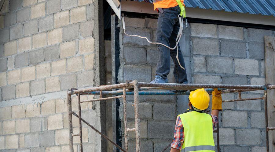 Expert Emergency Roof Repairs services in Atlantic Beach, FL